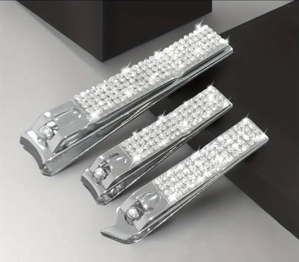 RICH GIRL NAIL CLIPPERS